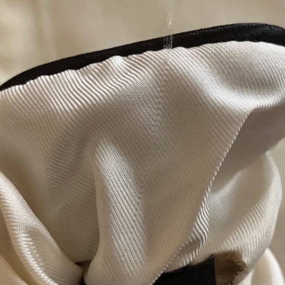 Authentic Fendi Silk Scrunchie - Picture 7 of 7